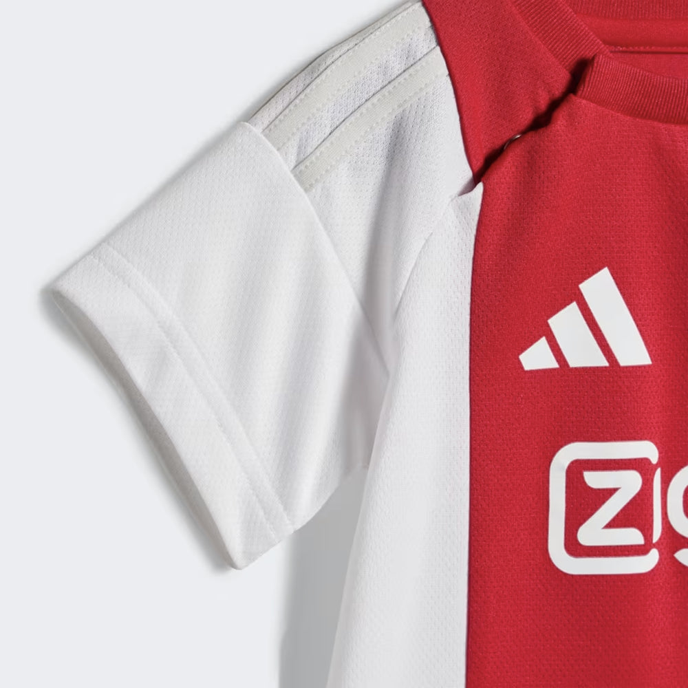 IT3491 - Completi - Adidas