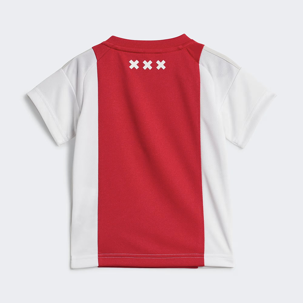 IT3491 - Completi - Adidas