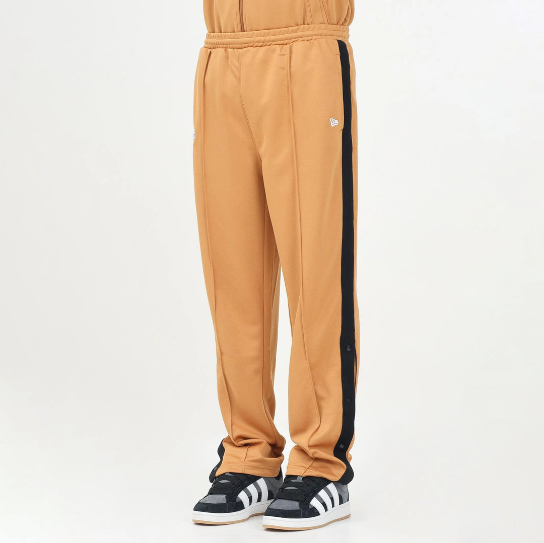 60596466 - Pantaloni - New Era