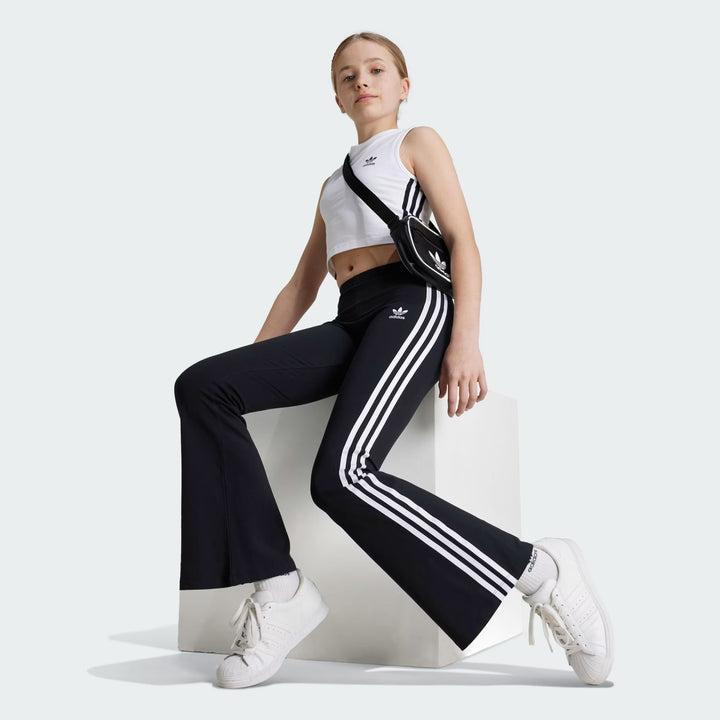 IY9785 - Pantaloni - Adidas