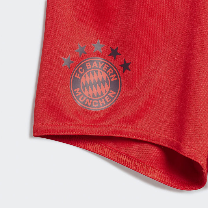 IT2256 - Completi - Adidas