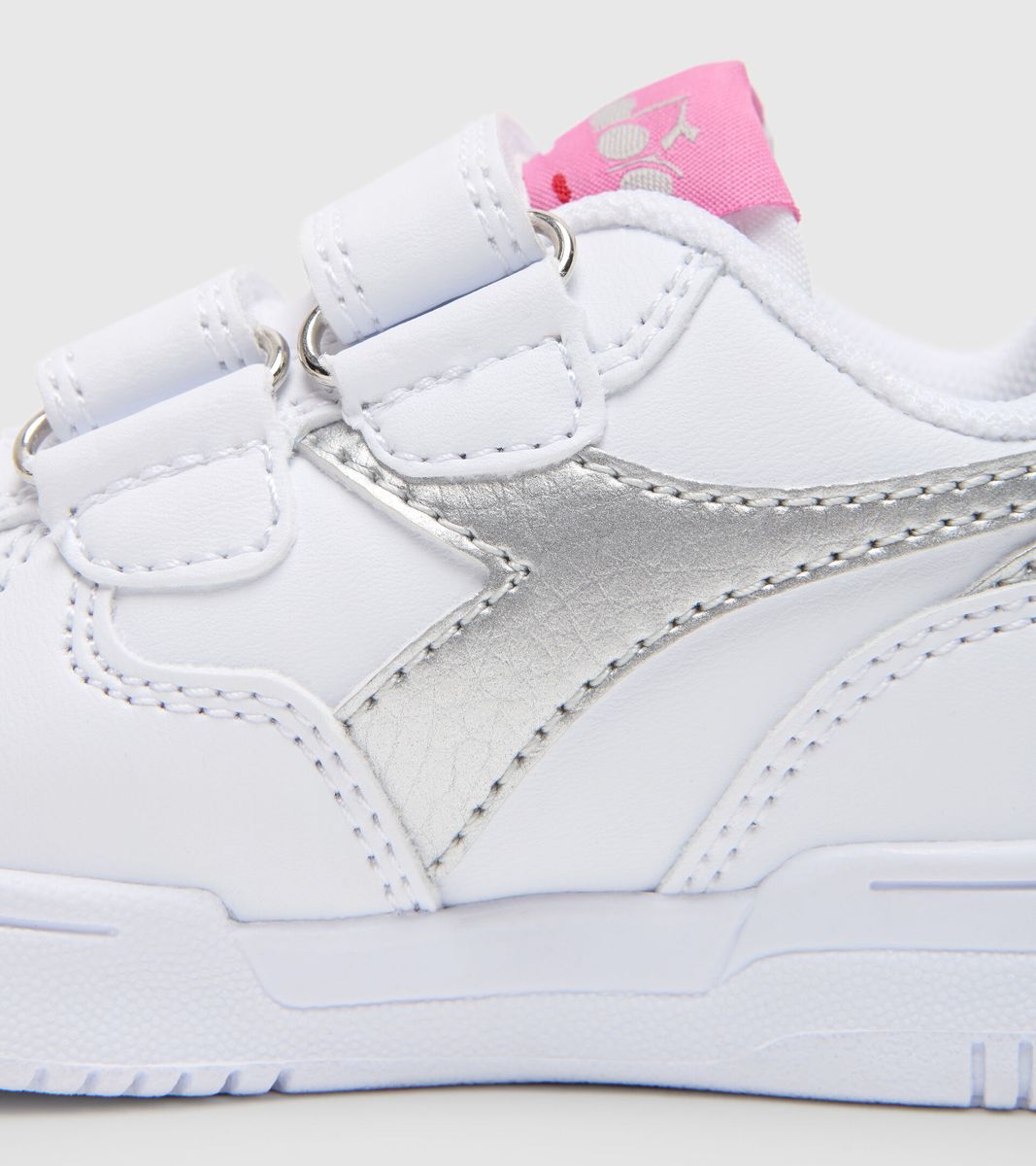 101.177722 - Shoes - DIADORA