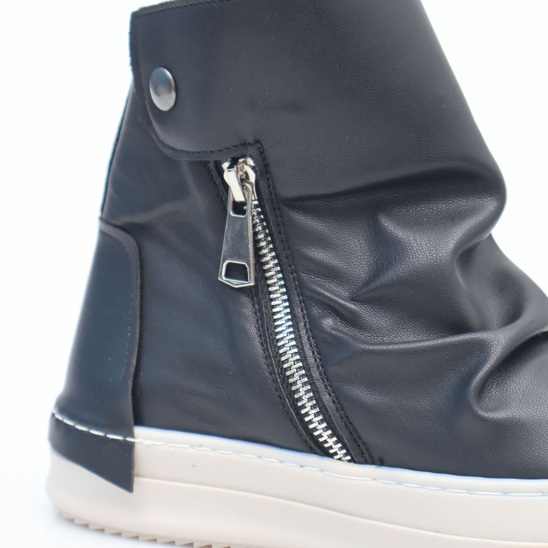PAIN - Scarpe - Stivaletto - THEATER - HIGH-TOP - PELLE NERA - Fold Over - Zip - Streetwear - Abbigliamento - Autunno/Inverno 2025