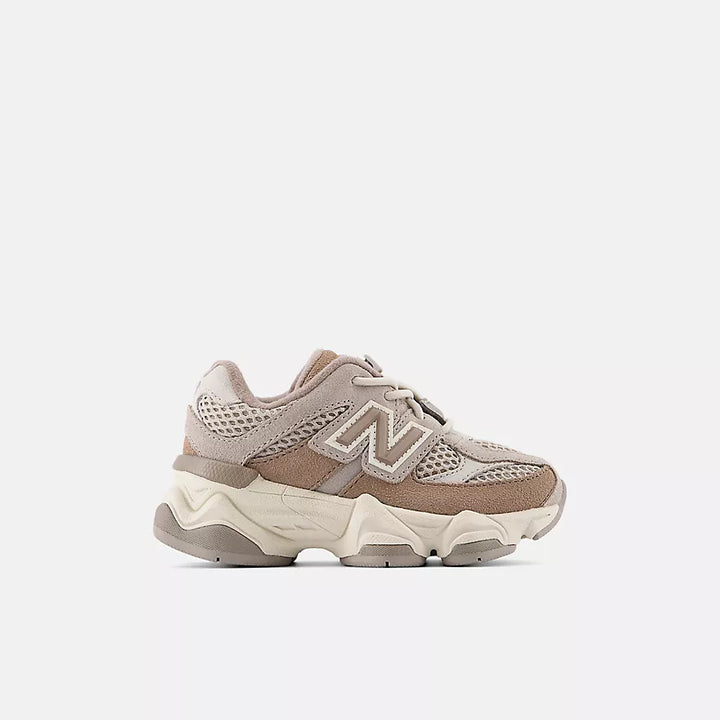IV9060EX - Scarpe - Sneaker - Bambini - NEW BALANCE 9060 - Beige - Era Y2K - Serie 99X - Autunno/Inverno