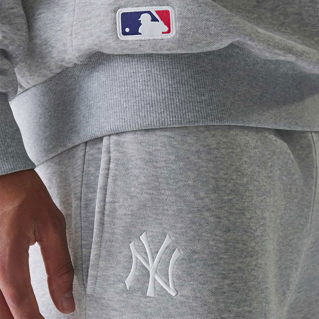 60675775 - Pantaloni - New Era