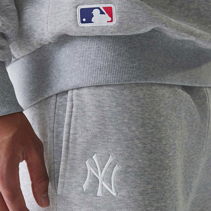 60675775 - Pantaloni - New Era