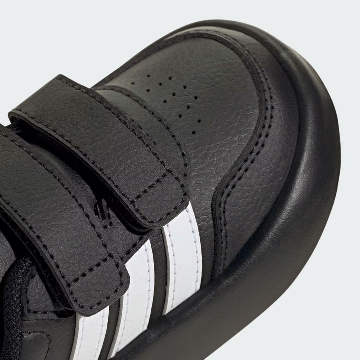 JS3679 - Scarpe - Adidas