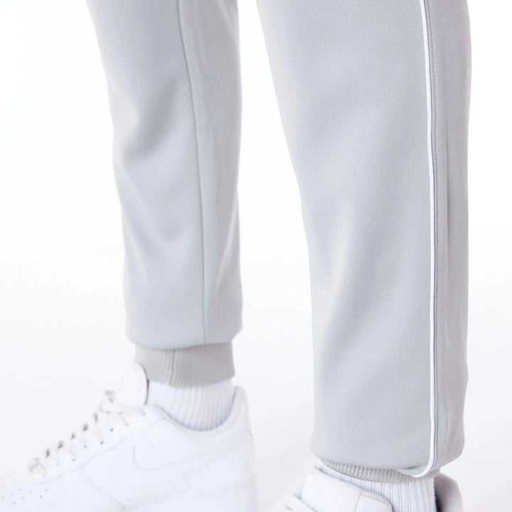 60564800 - Pantaloni - New Era