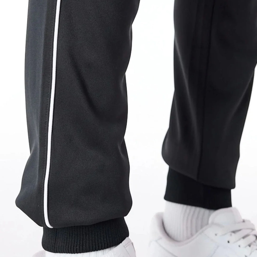 60564795 - Pantaloni - New Era