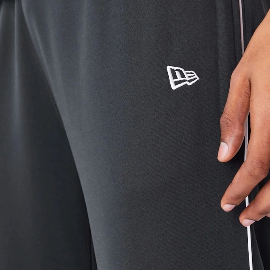 60564795 - Pantaloni - New Era