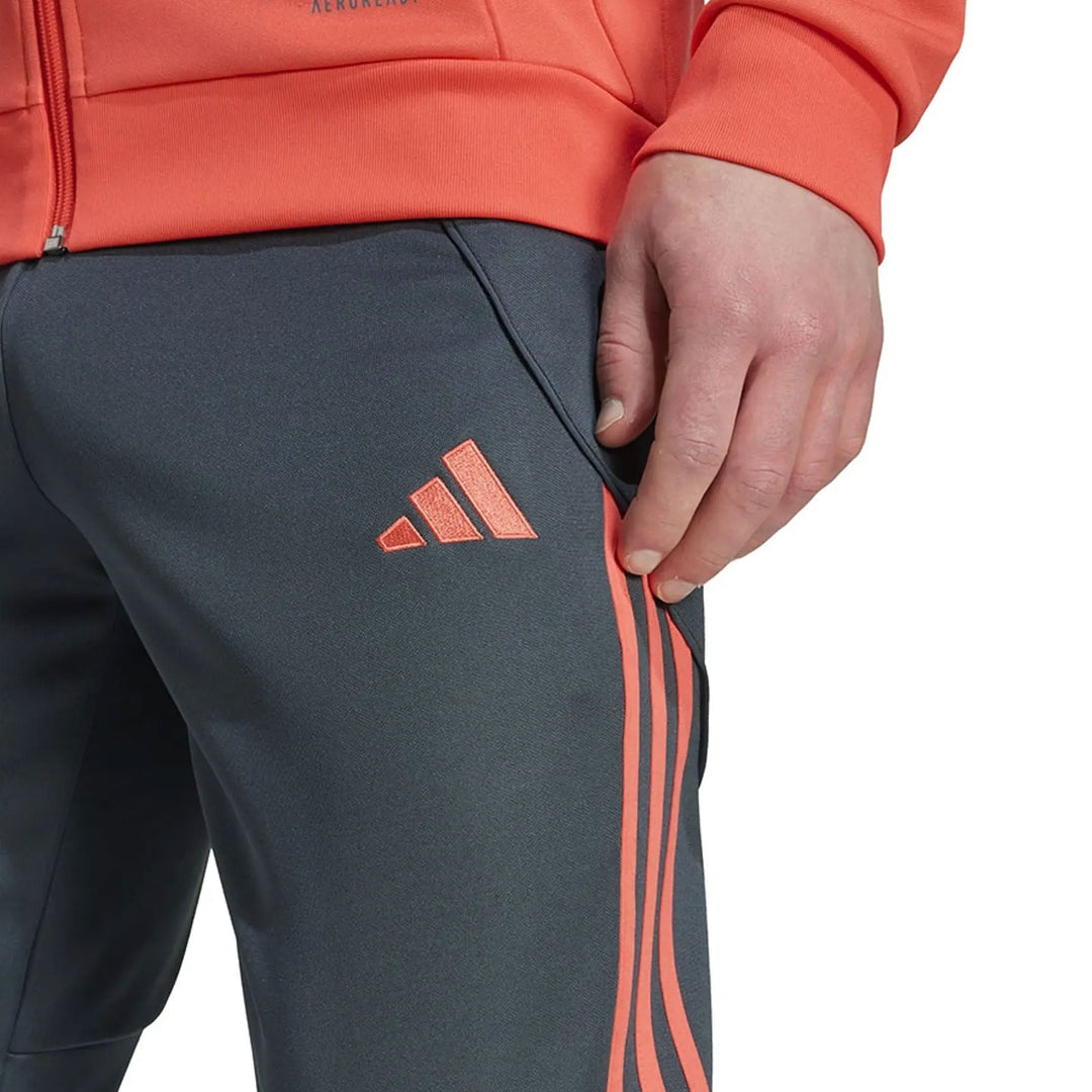 JN7967 - Tute - Adidas