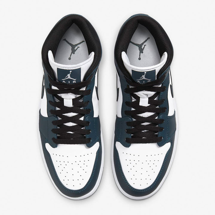 554724 - Shoes - Jordan