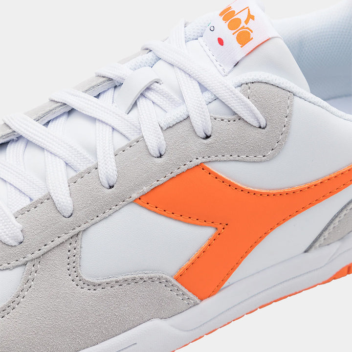 101.178325 - Shoes - DIADORA