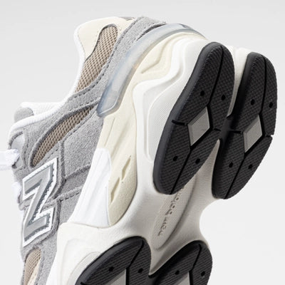 PC9060BA - Scarpe - New Balance