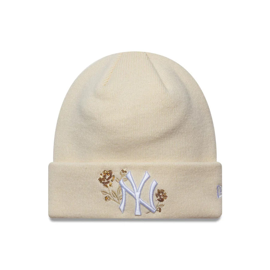 60691295 - Cappelli - Donna - New Era - KNIT BEANIE - New York Yankees - Ricamo Floreale - Stile Sportivo - Off White - Classico Confortevole - Eleganza Invernale