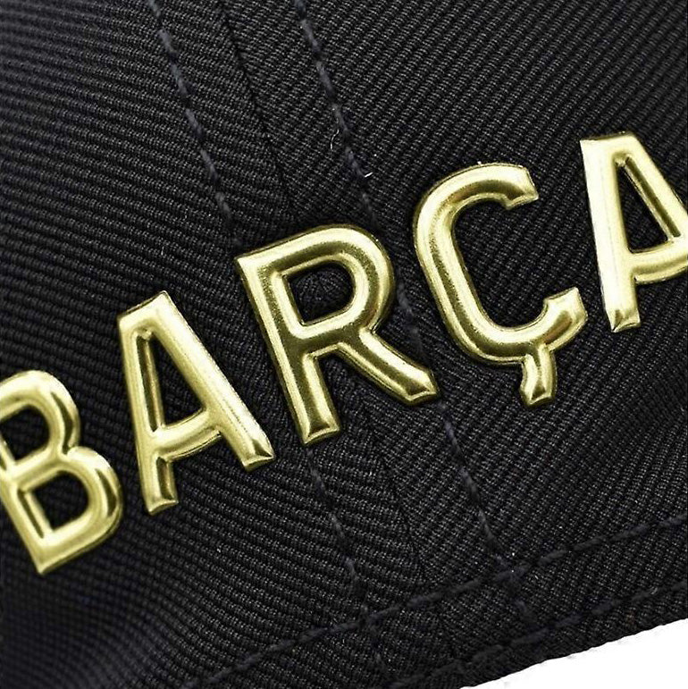 5001GBNO - Cappelli - F.C. BARCELONA - Elegante - Nero - Accessorio Versatile - Monocromatico - Look Sportivo/Casual - Baseball Classico - Look Sobrio & Elegante - Uomo