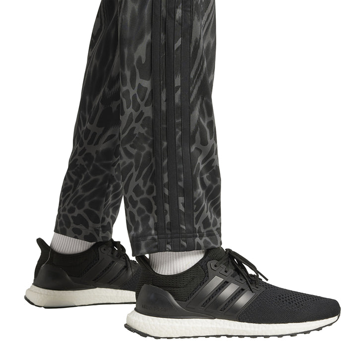JD2682 - Tute - Adidas
