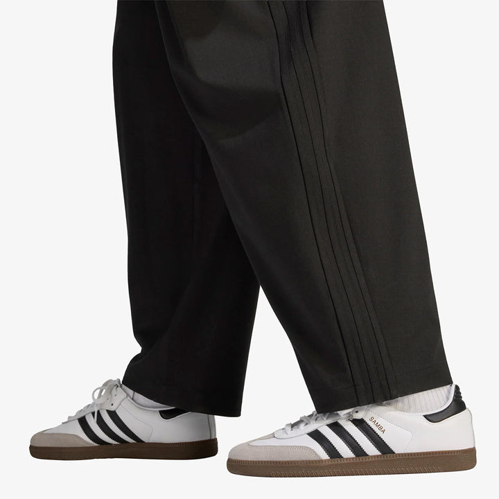 KW5682 - Pantaloni - Adidas