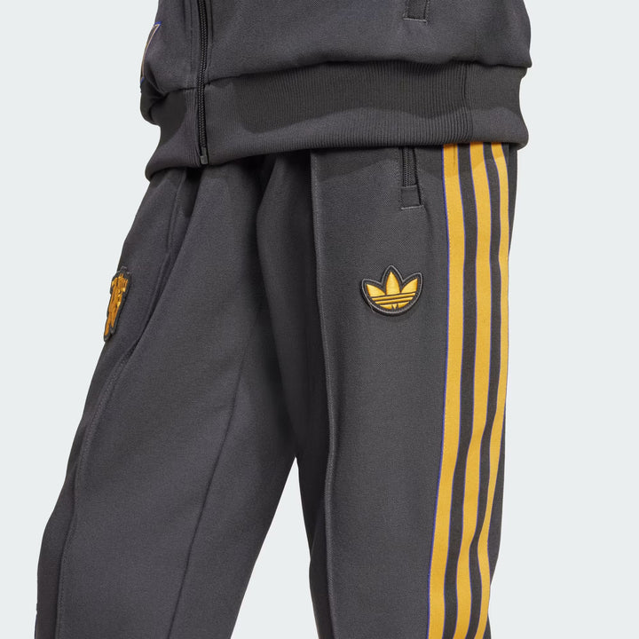 JY1081 - Pantaloni - Sportivi - Bambini - Zip - Adidas - MANCHESTER UNITED ICON - Terrace Icons - Sportswear