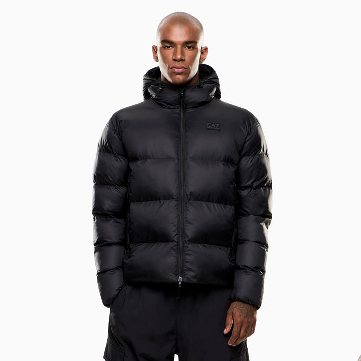 GIACCA IMBOTTITA EA7 EMPORIO ARMANI CON CAPPUCCIO TESSUTO TECNICO NERO UOMO