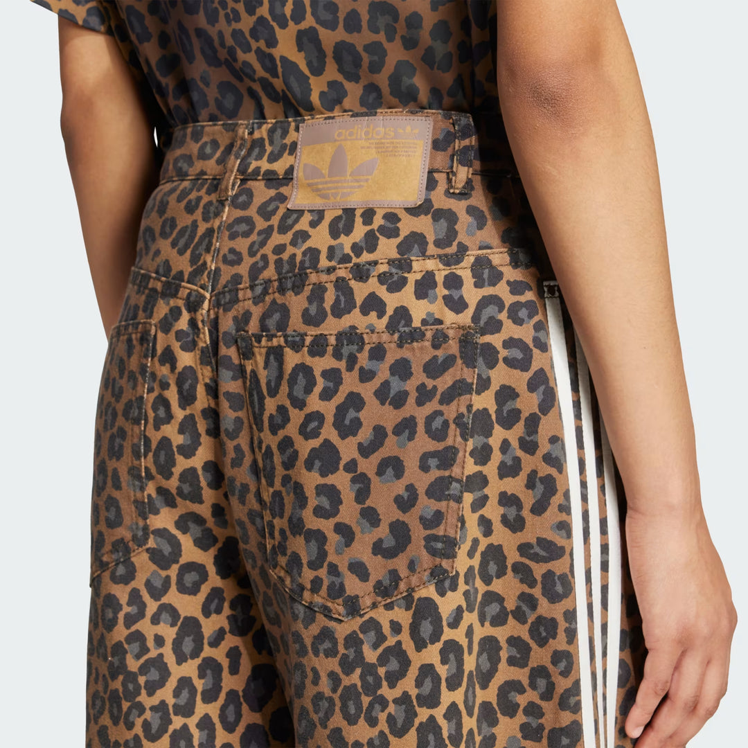 BERMUDA ADIDAS ORIGINALS DENIM SHORTS LEOPARD PRINT