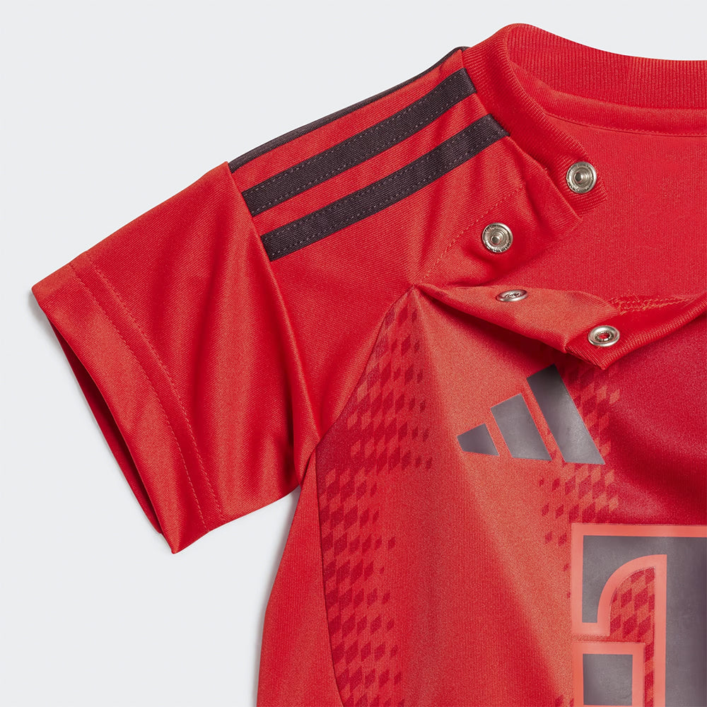 IT2256 - Completi - Adidas