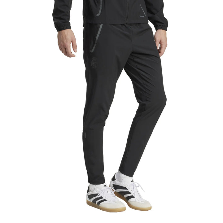 PANTALONI DA VIAGGIO ADIDAS REAL MADRID TIRO 25 PRO VIS TECH NERI JW4687