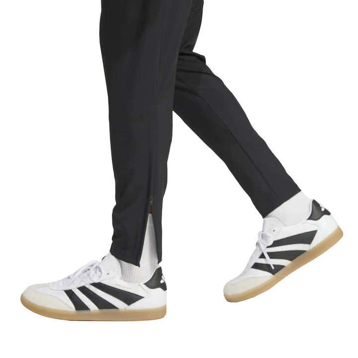PANTALONI DA VIAGGIO ADIDAS REAL MADRID TIRO 25 PRO VIS TECH NERI JW4687