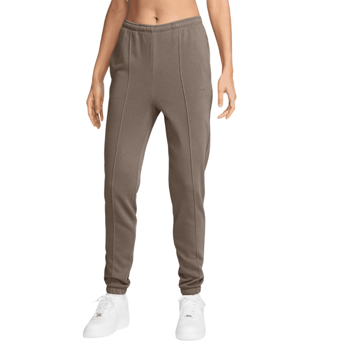 Bundle Nike Sportswear Donna – Felpa con Cappuccio FN2415 & Pantalone FN2434 Marrone