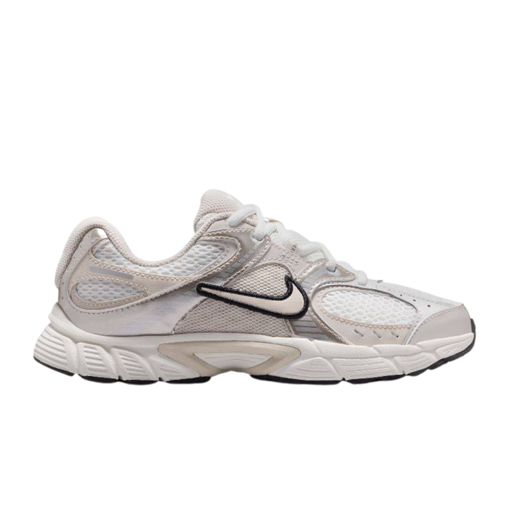 SNEAKERS DONNA NIKE V5 RNR DONNA BAMBINO MESH E DETTAGLI METALLIZZATI HQ6411