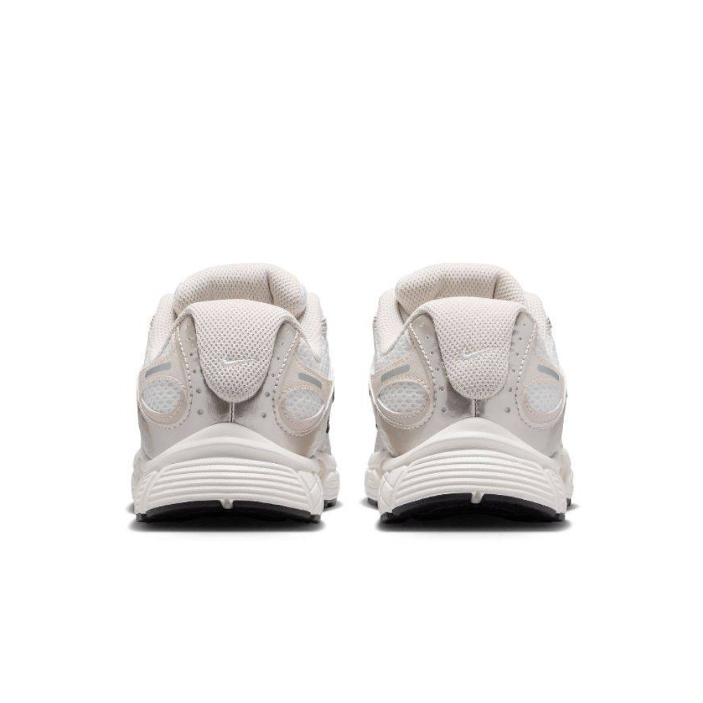 SNEAKERS DONNA NIKE V5 RNR DONNA BAMBINO MESH E DETTAGLI METALLIZZATI HQ6411