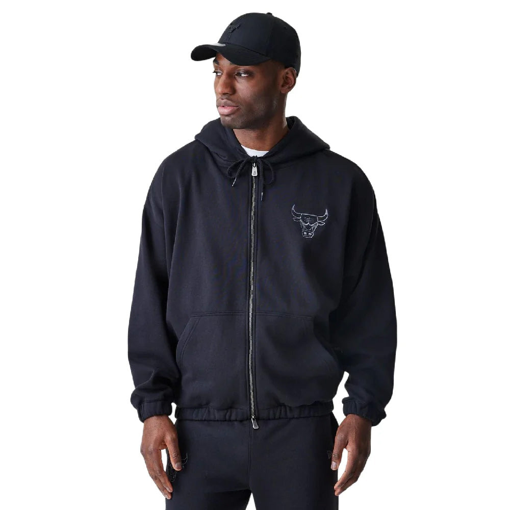 60758752 - Felpe - Con Cappuccio - New Era - NBA/NFL - Nero Monocromatico - Uomo - Comoda Stilosa - Stile Urbano - Stemma Squadra Basket - Look Athleisure Versatile - Abbigliamento - Autunno/Inverno - 2025