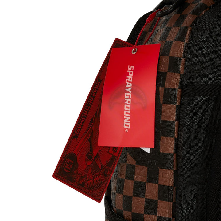910B8232NSZ - Zaini - Unisex - Sprayground - SAWTOOTH SHARKS IN PARIS MONOGRAM - Grafica A Scacchiera - Marrone & Nero - Design Unico - Stash Pocket - Accessorio