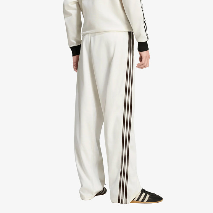 KW7987 - Pantaloni - Adidas