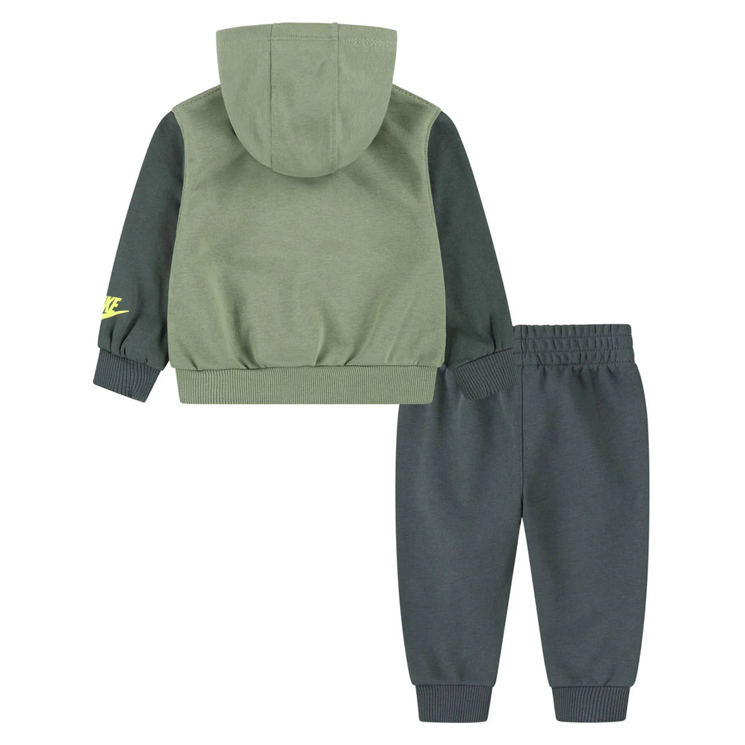 66M279 - Tute - Nike