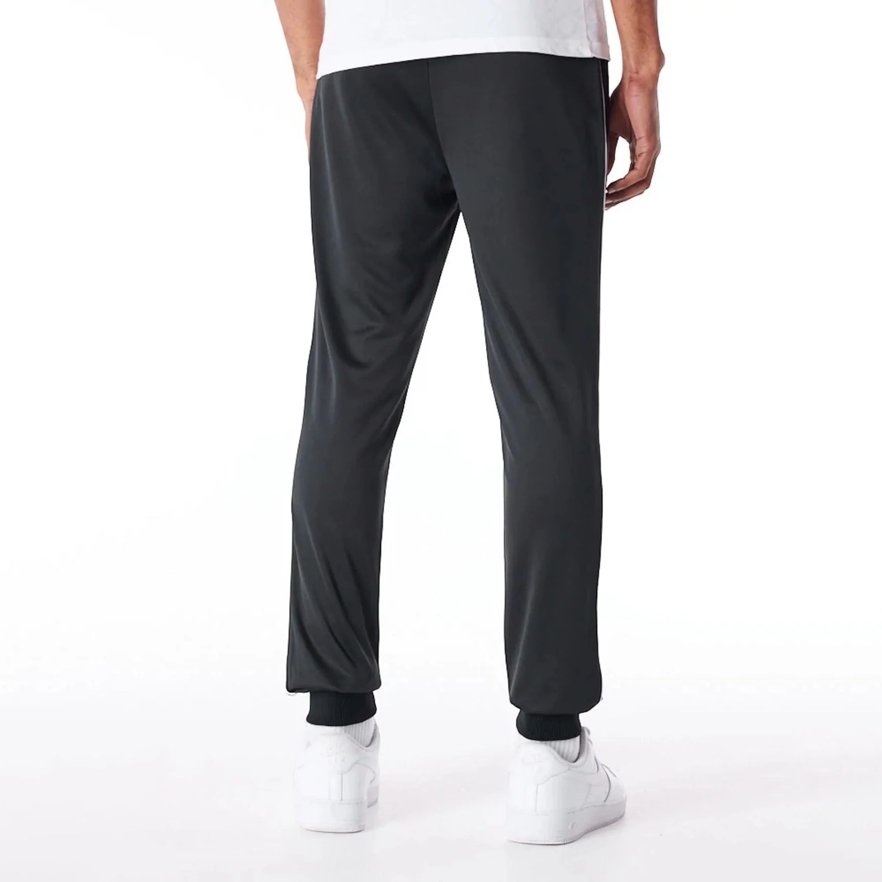 60564795 - Pantaloni - New Era