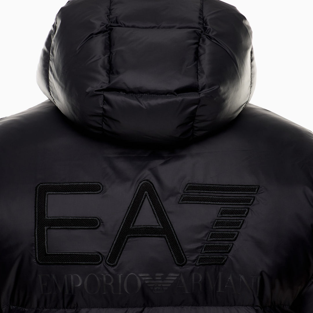 GIACCA IMBOTTITA EA7 EMPORIO ARMANI CON CAPPUCCIO TESSUTO TECNICO NERO UOMO