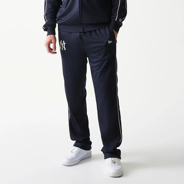 Set Coordinato New Era Yankees Tech - Giacca con Zip e Pantaloni Sportivi Uomo