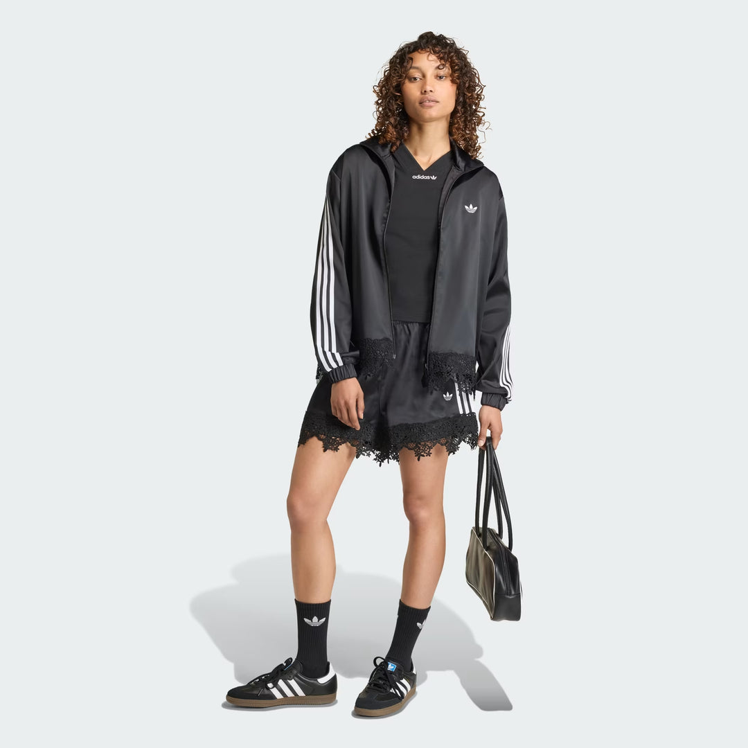 PANTALONCINI DONNA ADIDAS ORIGINALS IN RASO NERO CON PIZZO