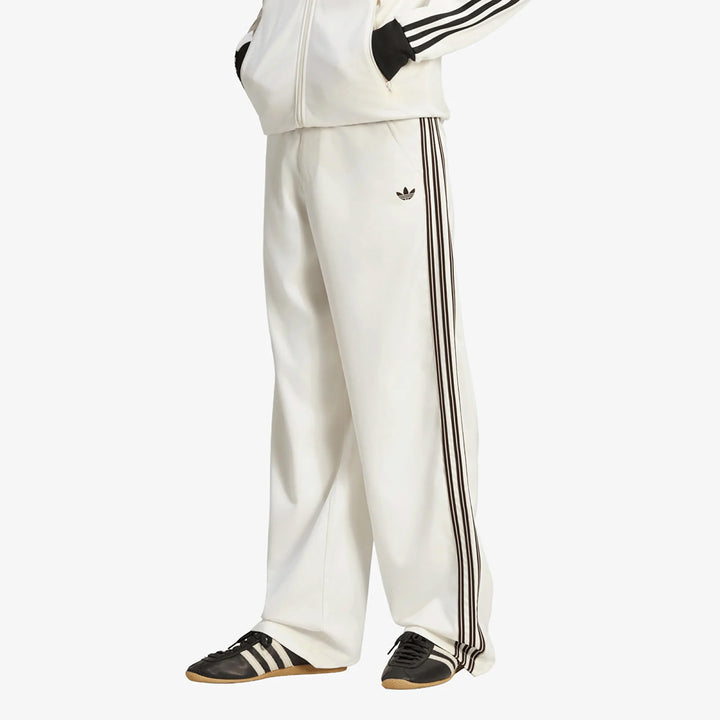 KW7987 - Pantaloni - Adidas