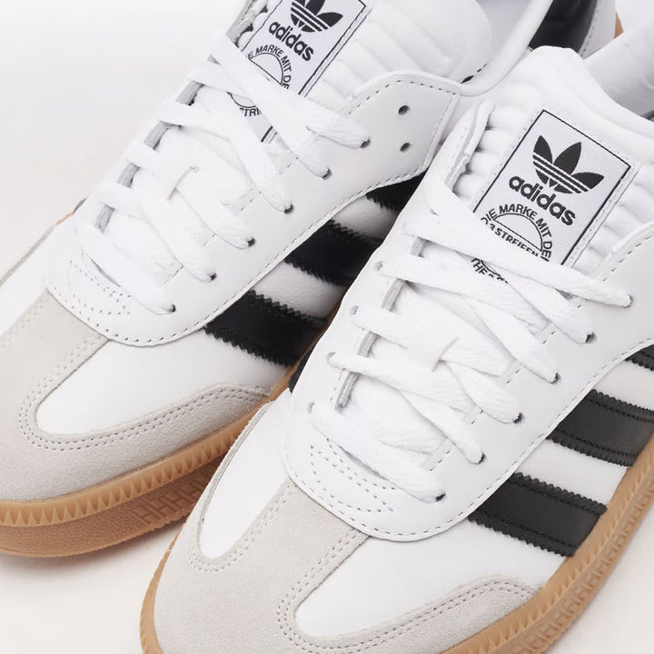 IE1377 - Shoes - Adidas