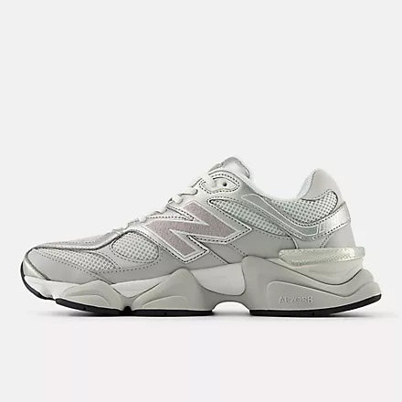 U90606MU - Scarpe - New Balance