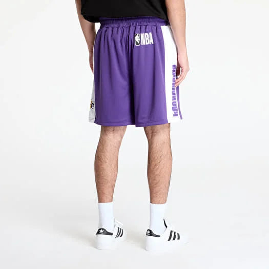 60596420 - Pantaloncini - New Era