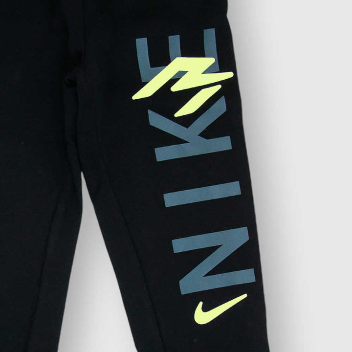 9Q0826 - Pantaloni - Nike