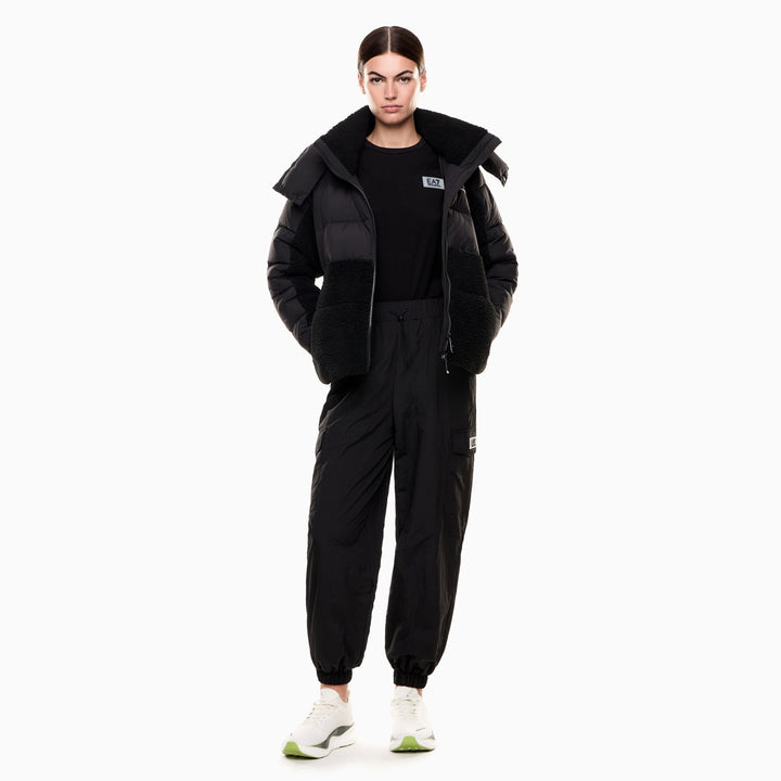 7W000656 AF16076 - GIACCA DONNA IMBOTTITA EA7 EMPORIO ARMANI NERA CON DETTAGLI TEDDY