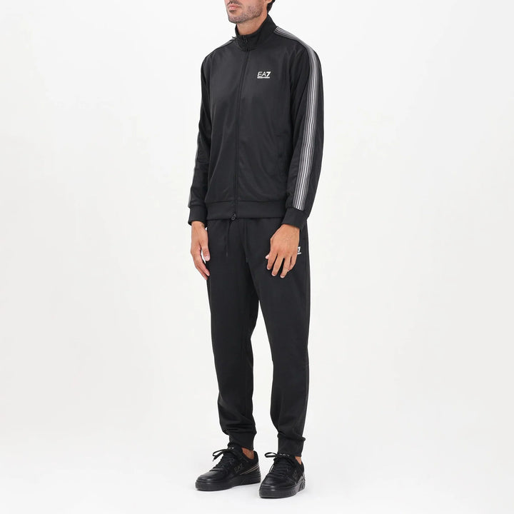 7M000970 AF12449 - ECCELLENZA SPORTIVA E DESIGN URBAN: TUTA UOMO COORDINATA EA7 EMPORIO ARMANI