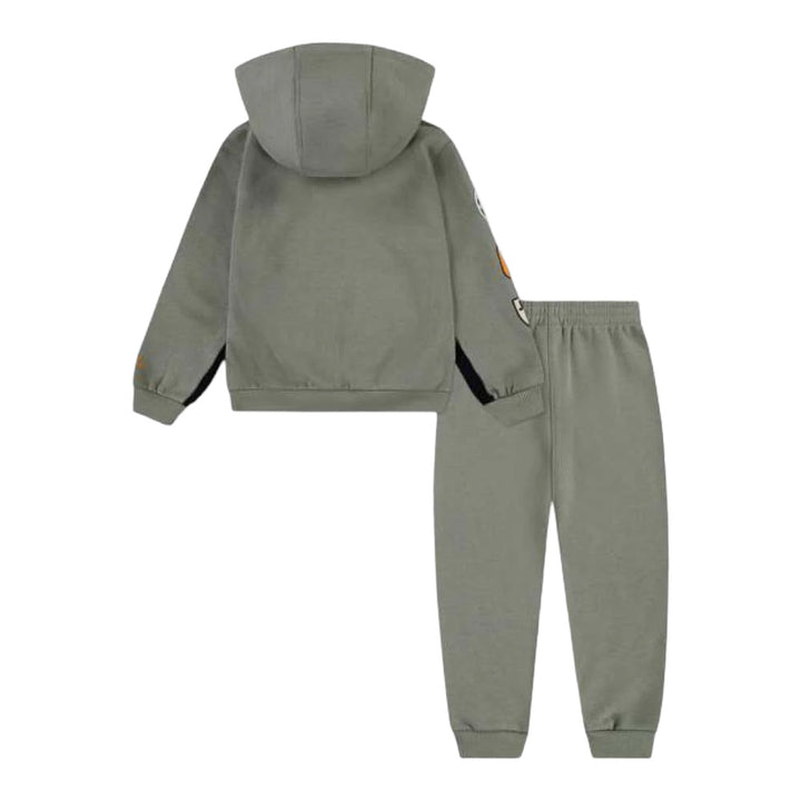 86N496 - Tute - Nike - Completo - BAMBINO/A - Felpa Con Cappuccio & Jogger Verde - Patch Sportive - Look Sportivo Junior - Tema Sportivo - Abbigliamento - Autunno/Inverno - 2025