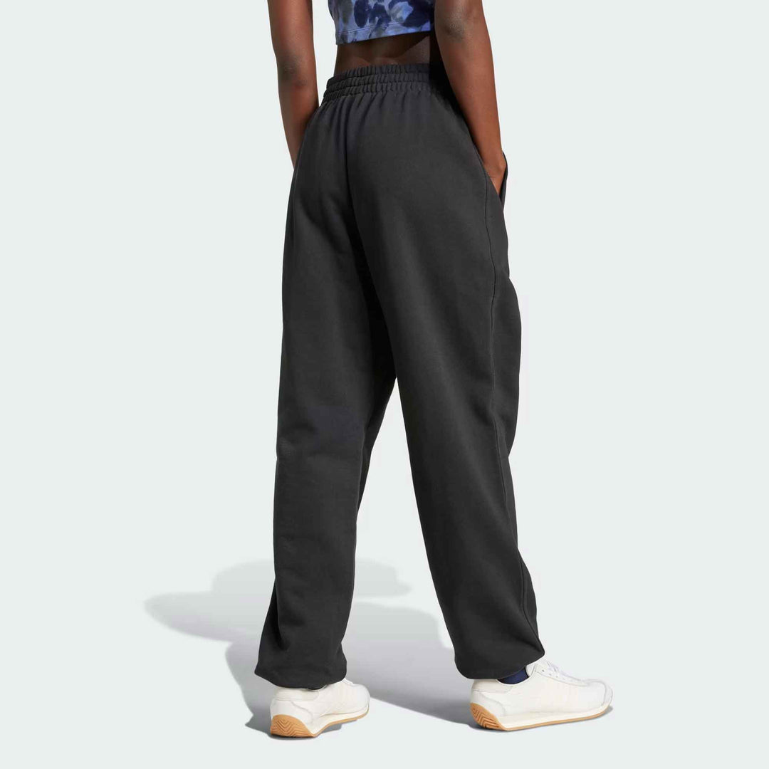 IW0952 - Pantaloni - Adidas