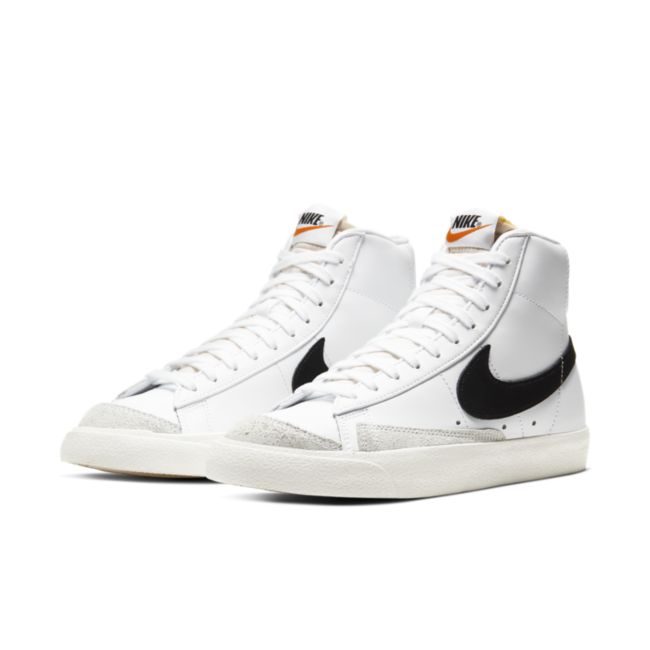 CZ1055 - Footwear - Nike