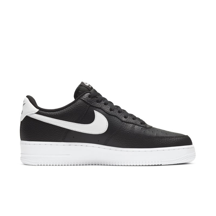 CT2302 - Footwear - Nike